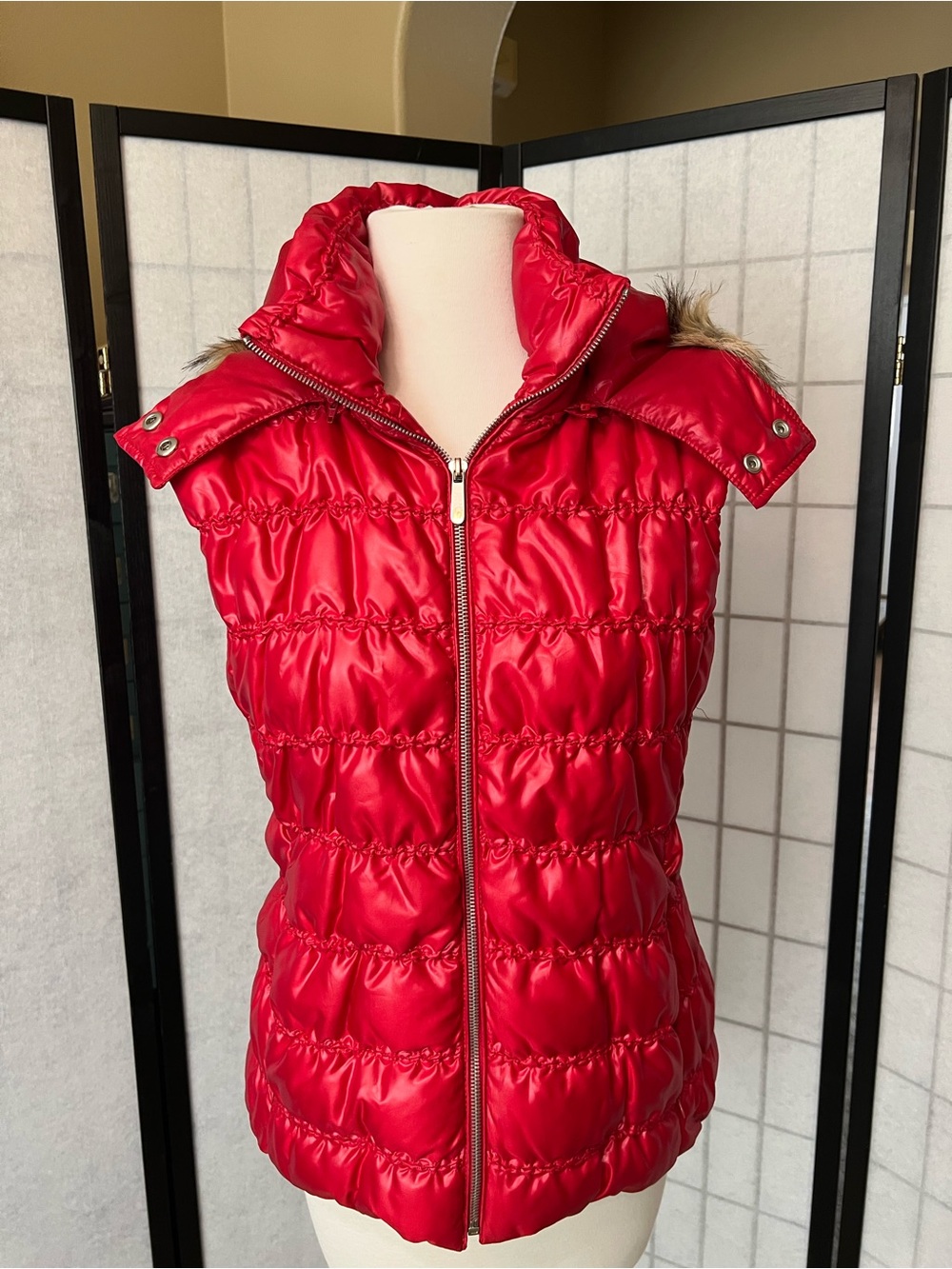 Neiman Marcus Red Quilted Puffer Vest with Faux Fur Removable Hood